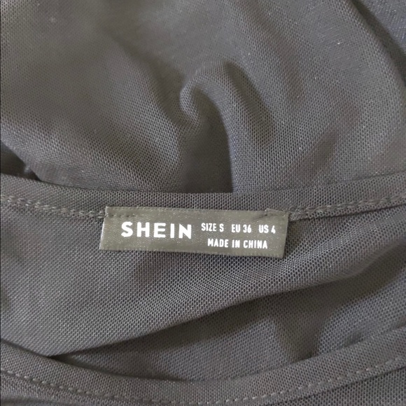 🎉 3/$20 👯♀️Host Pick⚡️Shein Drop Shoulder Slit Side Longline Tee - Picture 7 of 9